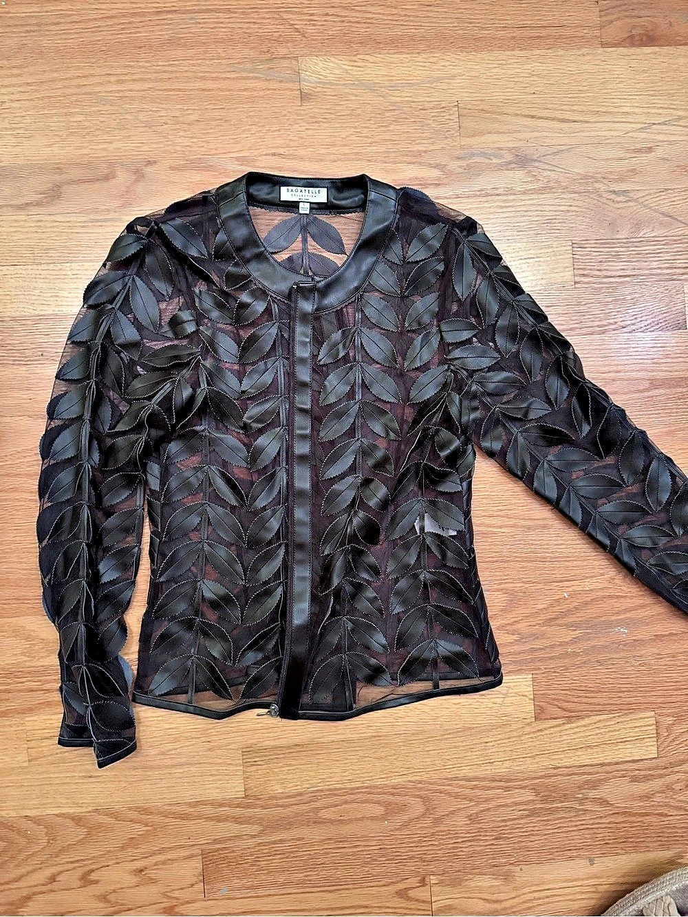 Bagatelle Black Leaf Pattern Jacket Size Large Like New